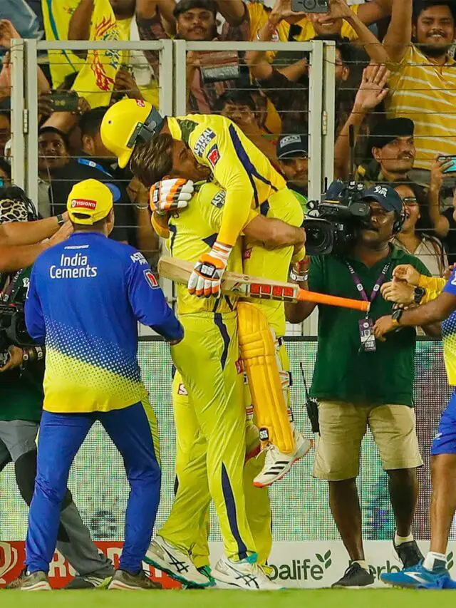 DHONI   EMOTIONAL WINNING MOMENT